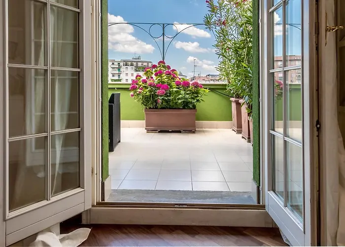 Altido The Lounge Balcony