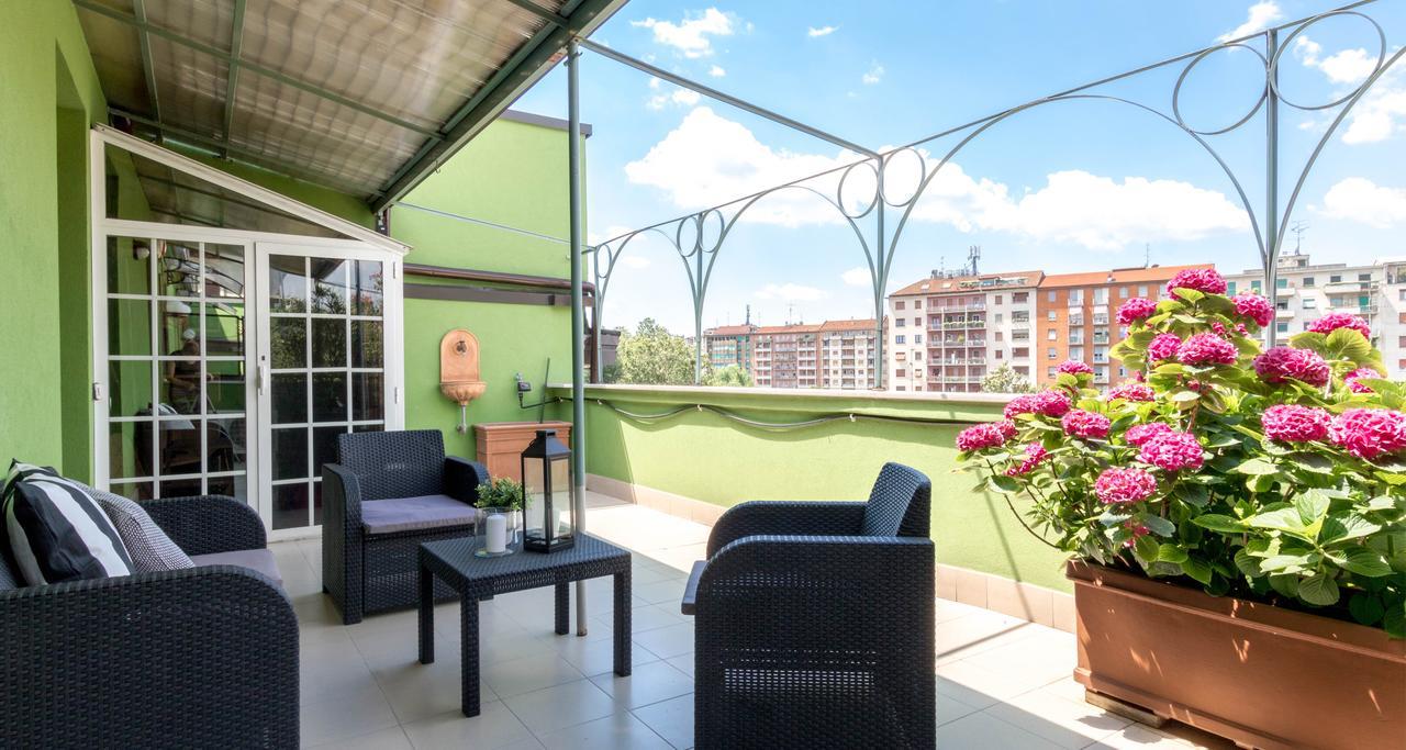 Altido The Lounge Balcony *